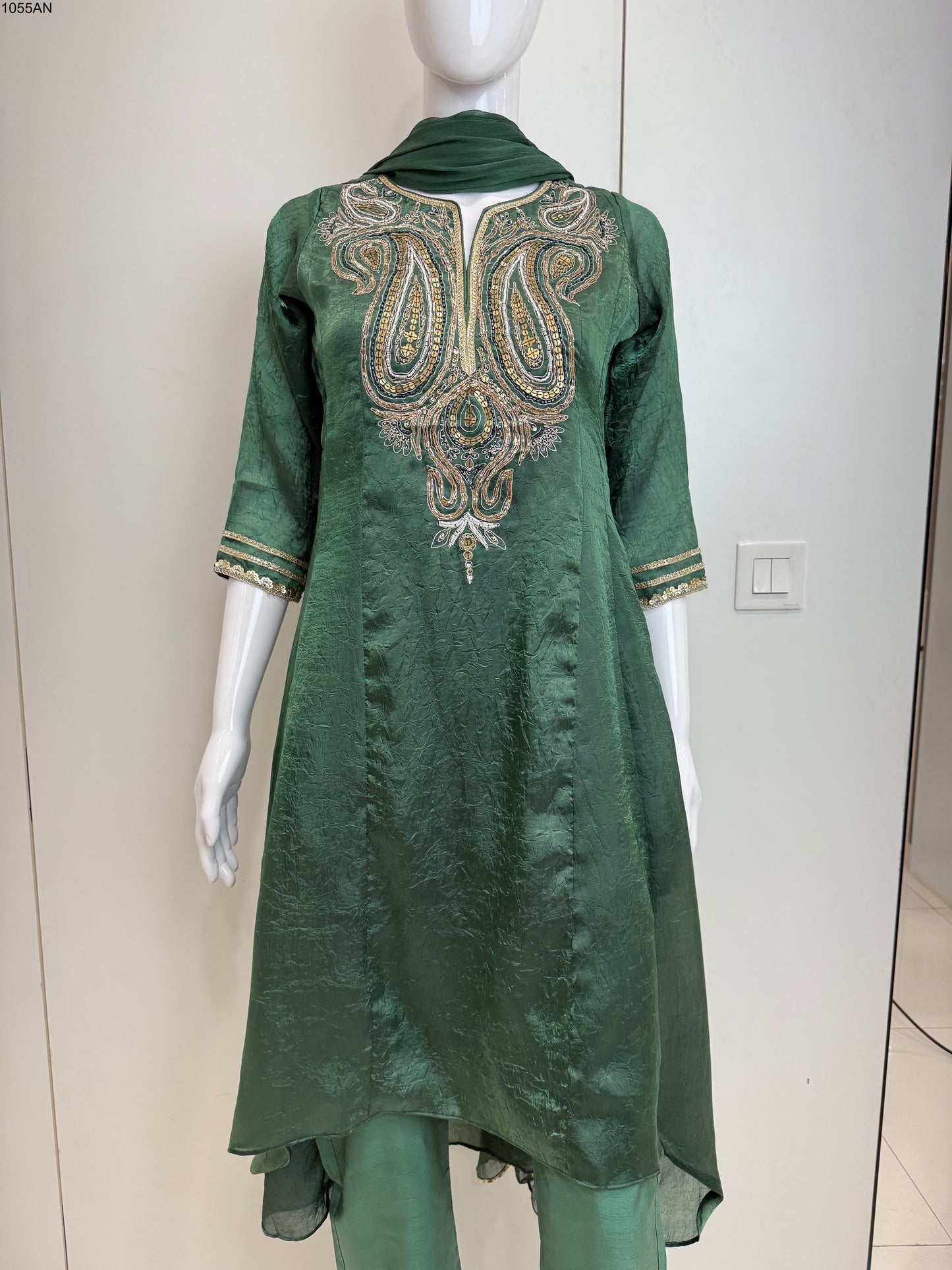 Anarkali SUit - 1011104 GA G