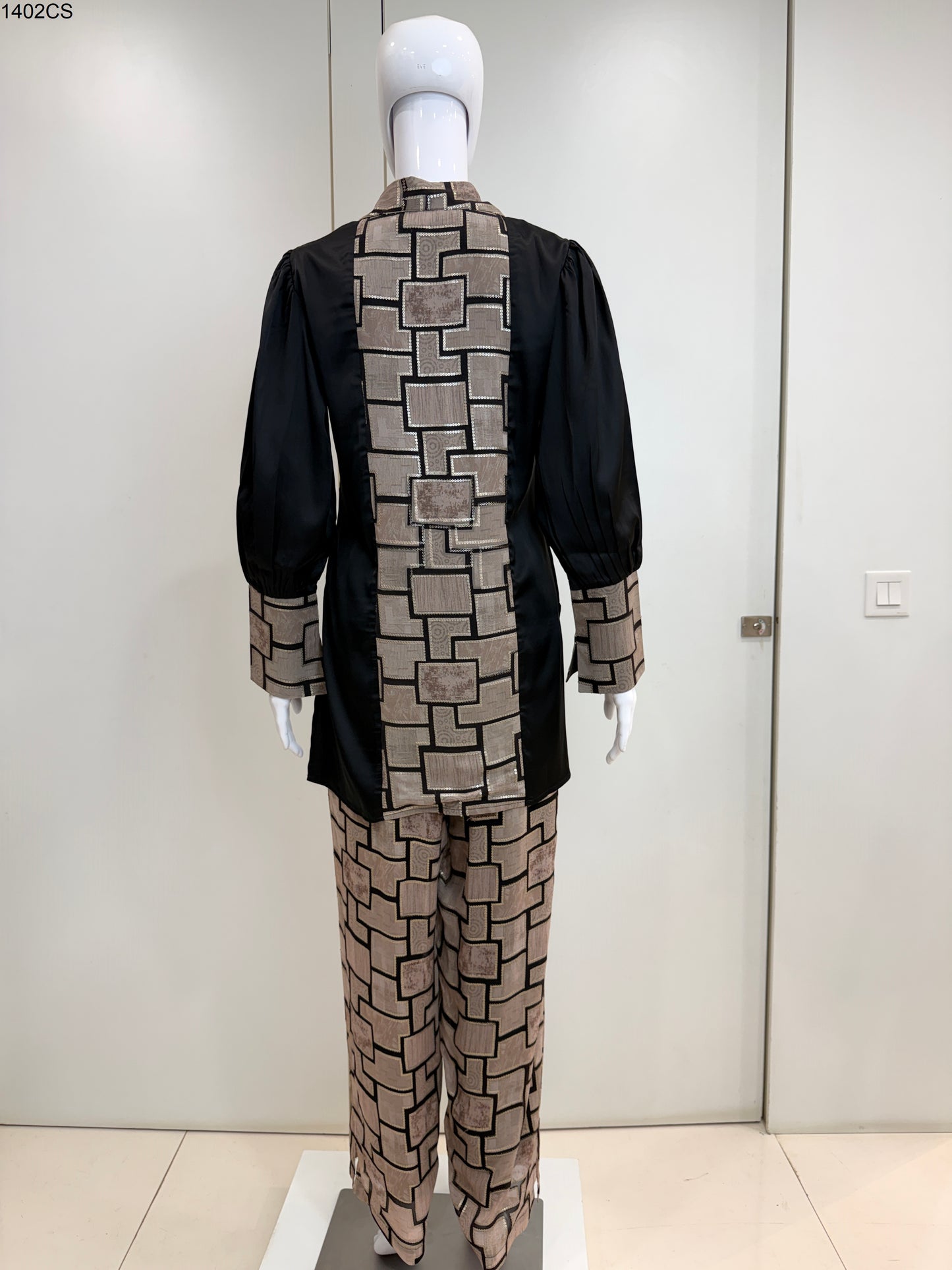 Coord Set - KW2428 ES BK