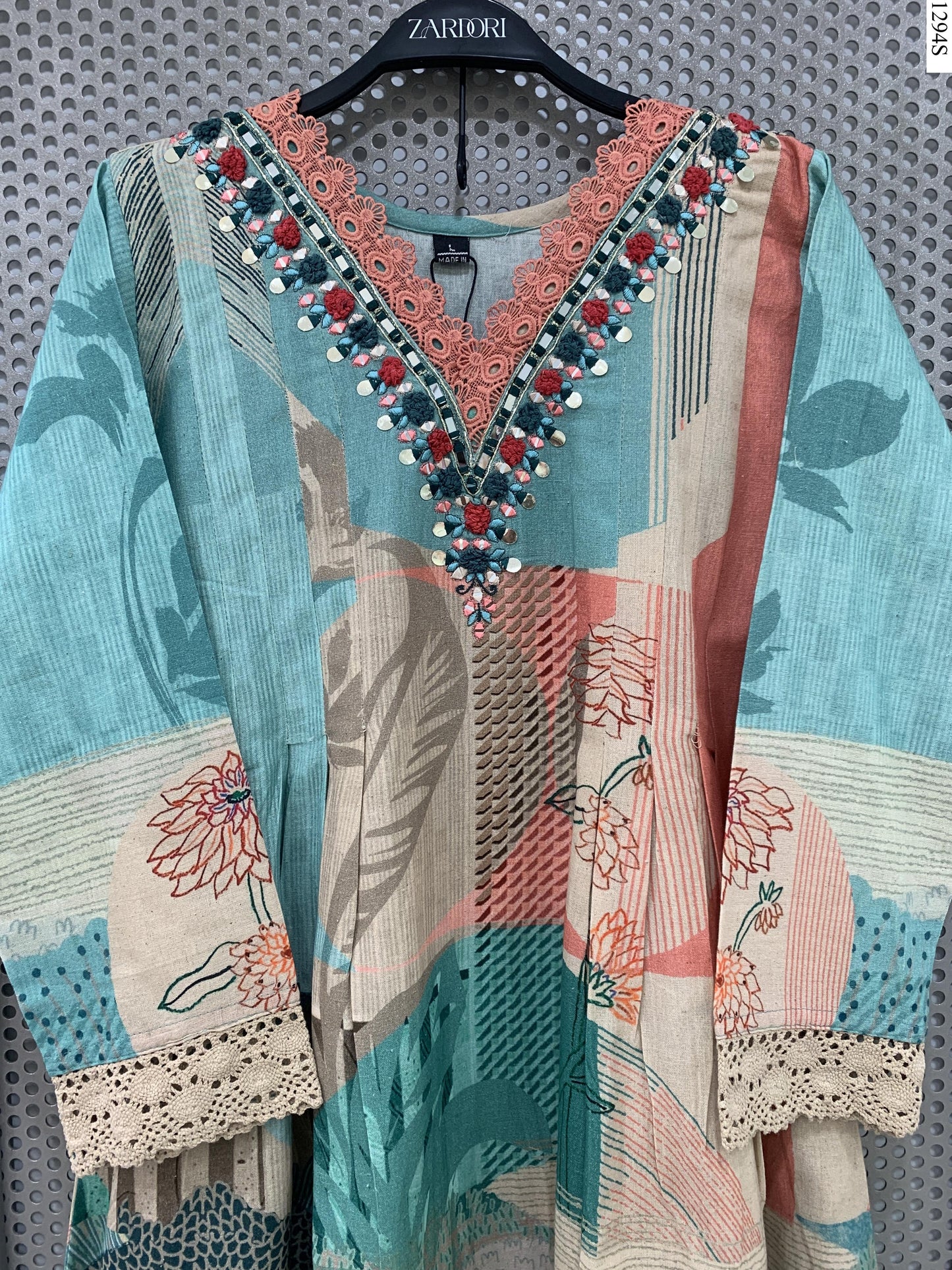 1553332